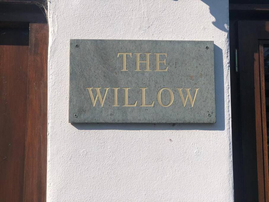 The Willow Denstone Ngoại thất bức ảnh
